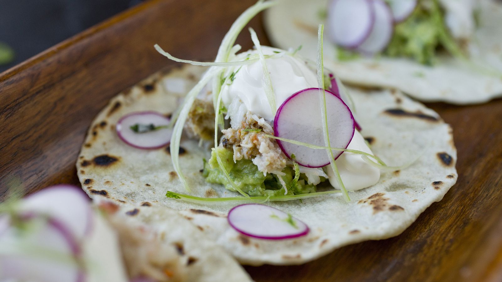 Taco med krabbe, mini-tortilla og avokadorøre | Oppskrift